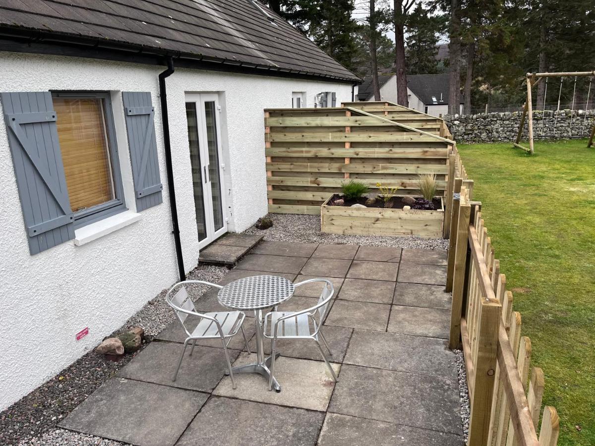 نيوتونْمور Highland Holiday Cottages المظهر الخارجي الصورة