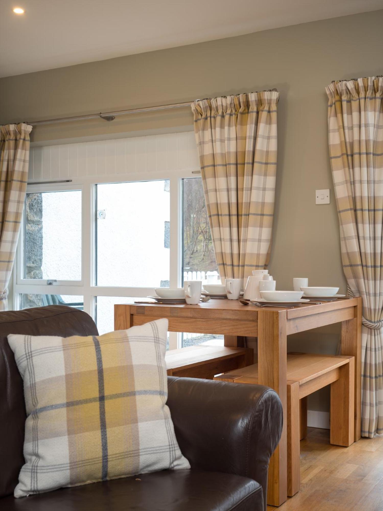 نيوتونْمور Highland Holiday Cottages الغرفة الصورة